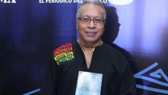 Leadimiro González presenta su primera novela, inspirada en una historia periodística que conoció hace más de 25 años.