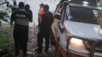 Personal de Sinaproc, Bomberos y la Policía Nacional participó en la búsqueda del hombre desaparecido en el río Gatú, en Veraguas.