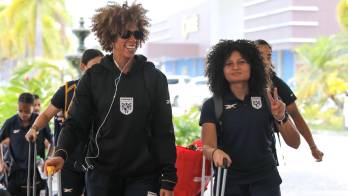 Las chicas llegaron felices a la concentración.