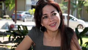 La autora chiricana ha ganado reconocimiento nacional e internacional por una producción literaria que explora la memoria, la existencia y las emociones humanas.