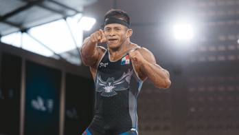 Andrés González conquistó el bronce en lucha grecorromana y amplió la cosecha panameña en Santo Domingo 2026.