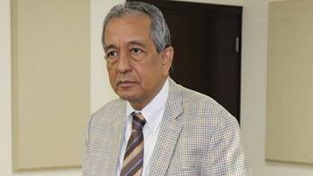 El exdecano de la Facultad de Medicina de la Universidad de Panamá (UP), Enrique Mendoza Posada.