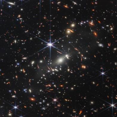 La Nasa reveló una pequeña porción del universo con la primera imagen extraída por el telescopio Webb.