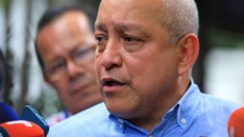 Adames sugiere un acto de conciliación ante ola de protestas por contrato minero