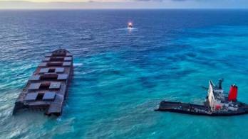 Detienen como sospechoso al capitán del buque encallado en aguas de Mauricio