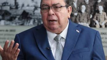 Precandidato presidencial asegura que caso del BHN es un “ataque político”