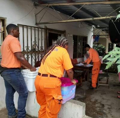Sinaproc atiende a afectados por inundaciones