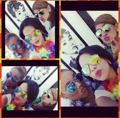 Los adolescentes son los que con mayor frecuencia sacan ‘selfies’ de sus actividades diarias