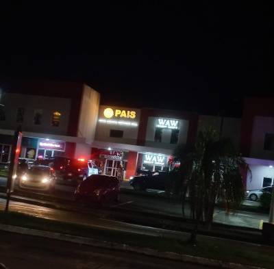 Sujeto ataca a su expareja dentro de un salón de belleza en Brisas del Golf