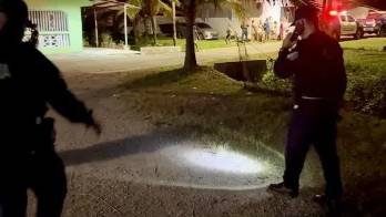 Testigos del violento episodio relataron a la Policía Nacional que el ataque ocurrió cerca de la 1:00 a.m