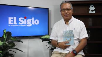 El periodista y escritor panameño Leadimiro González presentará este miércoles 15 de abril su más reciente obra, ‘El Guardián de los Espíritus’, en la Galería Manuel Amador.