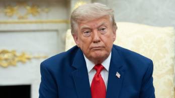 El presidente estadounidense, Donald Trump aseguró que existen posibilidades de un acuerdo, pero advirtió que los ataques podrían regresar si fracasan las conversaciones.