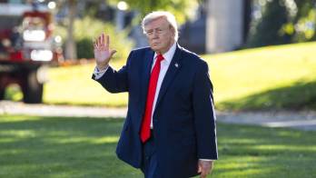 Justicia frena a Trump en su intento de bloquear votos