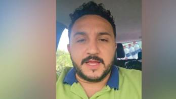 La tragedia golpea dos veces a Lucho Pérez, pues su mamá también perdió su hogar. Redes Sociales/@luchoperezmusic