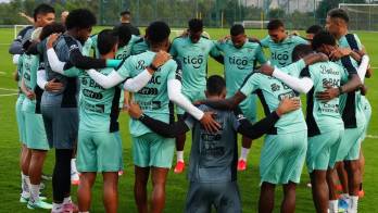 El equipo durante el entrenamiento.