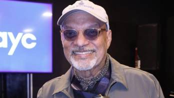 Omar Alfanno recibirá el Premio del Consejo Directivo 2026, un reconocimiento a cinco décadas de aportes fundamentales a la música latina.