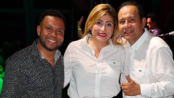 Alejandro Torres fue uno de los artistas que festejó junto a ‘Nenito’ Vargas su cumpleaaños número 70.