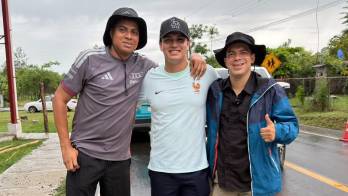 Héctor, Kenny y José trabajan en un plan para apoyar a las familias con sus viviendas y esperan sumar a más artistas y creadores de contenido. Cedida/Héctor Concepción