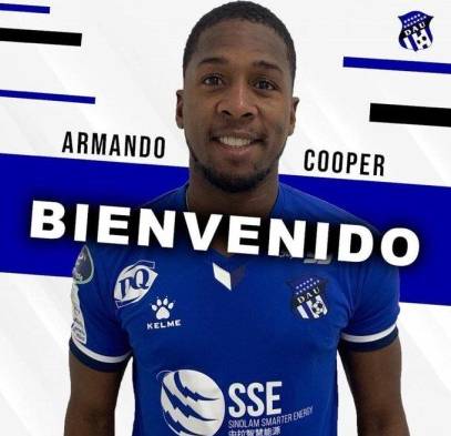 Panameño Armando Cooper vuelve al Árabe Unido de Colón