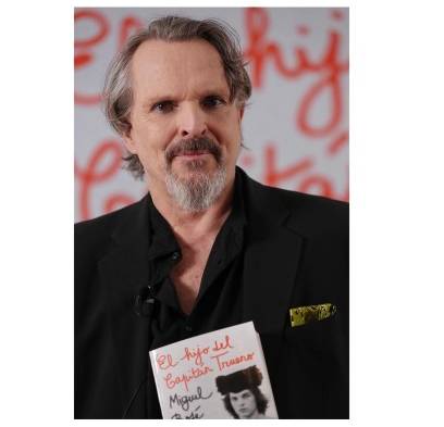 Miguel Bosé: Con mi libro podéis hacer lo que os dé la gana, es vuestro