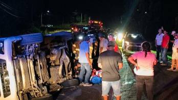 Reportes indican que el busito de la ruta interna colisionó con un taxi