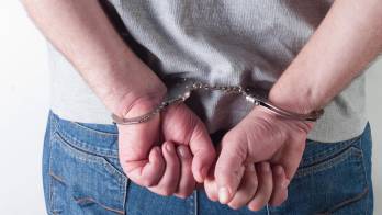 Los abusos salieron a relucir, tras recibirse un reporte médico que evidenciaba una enfermedad de transmisión sexual