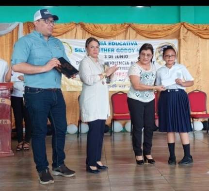 La docente Silvia Esther Godoy Núñez siempre será recordada.
