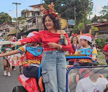 La magia de la Navidad invade las calles de San Miguelito