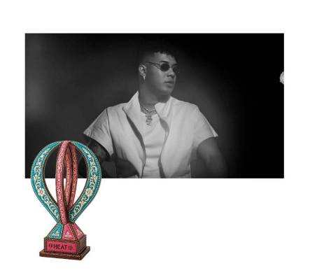 Boza, también está nominado.