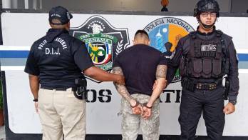 Obtenían imágenes íntimas de sus víctimas para extorsionarlas