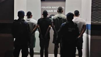 Tanto los aprehendidos como el material incautado fueron puestos a órdenes de las autoridades competentes