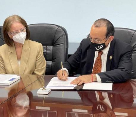 Universidad de Panamá se compromete a dar seguimiento al Pacto del Bicentenario&nbsp;