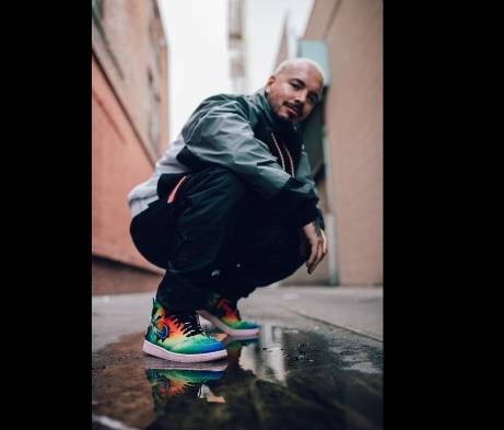 El gesto J Balvin para un niño que recibió burlas por usar zapatillas pirateadas