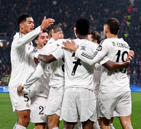 El Real Madrid sufre, pero se reencuentra la con la victoria en ‘Champions’