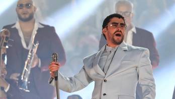 Bad Bunny conquistó su primer Emmy gracias al espectáculo de medio tiempo del Super Bowl LX. Agencia/EFE