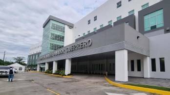 El menor fue llevado de urgencia al Hospital Manuel Amador Guerrero tras el tiroteo.