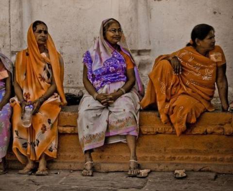 Mujer embarazada quemada por dote