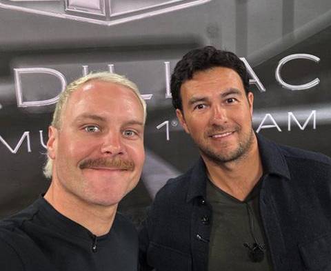 “Checo” Pérez y Valtteri Bottas .