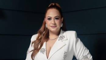 La cantante, locutora y empresaria Kathy Phillips tuvo que ser operada de urgencia por un problema en la vesícula.
