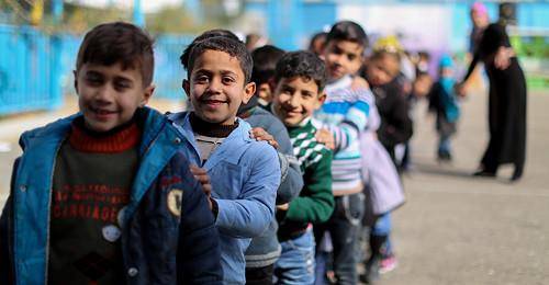 ONU pide a los países de la UE que prohíban en sus leyes detención de niños migrantes