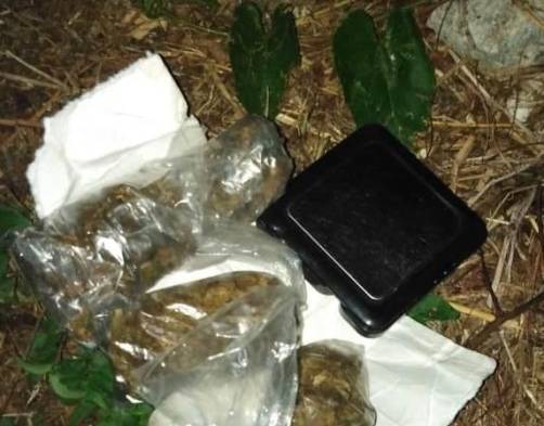 Decomisan 8 paquetes de droga en Los Santos