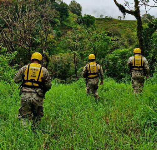 Uniformados buscan a dos personas desaparecidas en Chiriquí