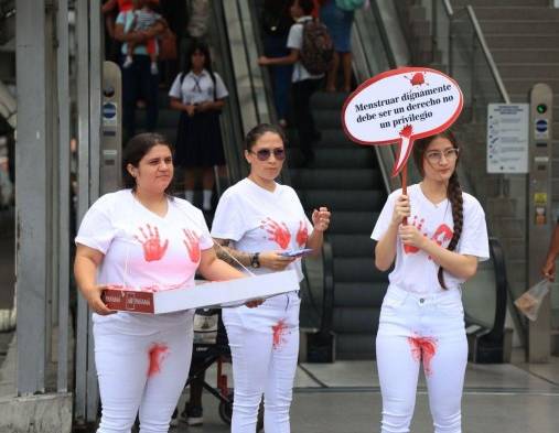 Panameñas exigen una menstruación gratuita y sin estigmas