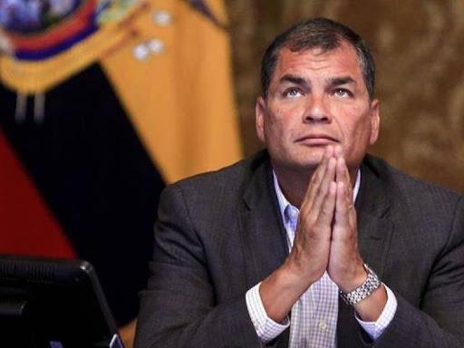 Ecuador solicita a Interpol el arresto del expresidente Rafael Correa