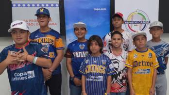 Los niños están emocionados.