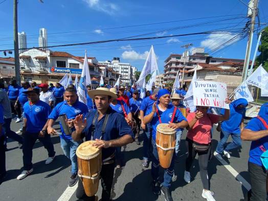 Trabajadores panameños celebran el 1 de mayo