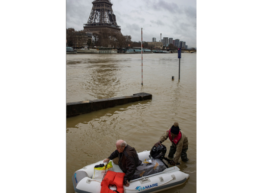 Río Sena inunda París