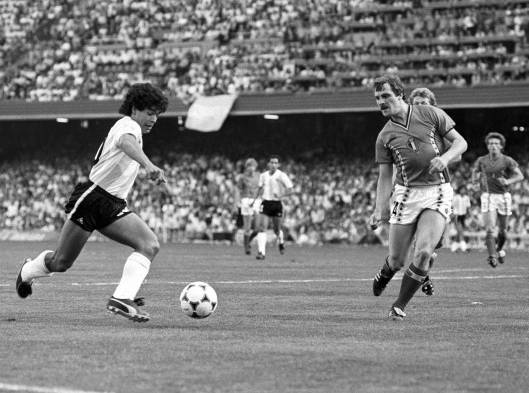 Se cumplen 40 años del primer partido de Maradona en un Mundial