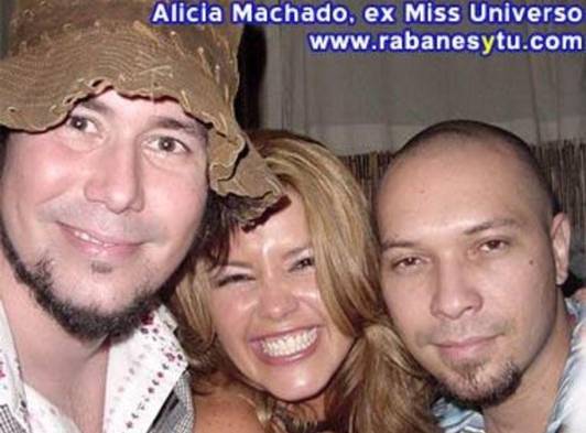 La actriz Alicia Machado es una fanática de la agrupación.