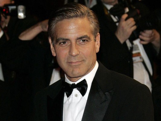 Lana del Rey cantaría en la boda del guapo actor George Clooney